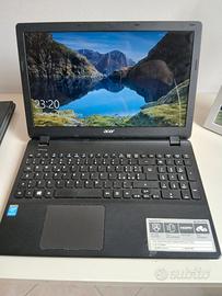 Laptop Acer Aspire ES 15 - Intel Quad-Core | 500