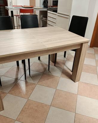 tavolo e sedie 
