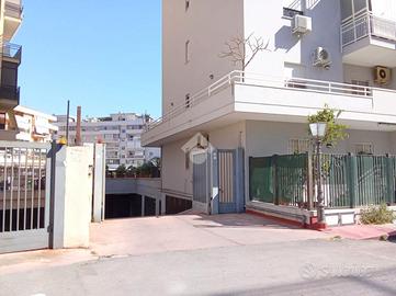 MAGAZZINO A PALERMO