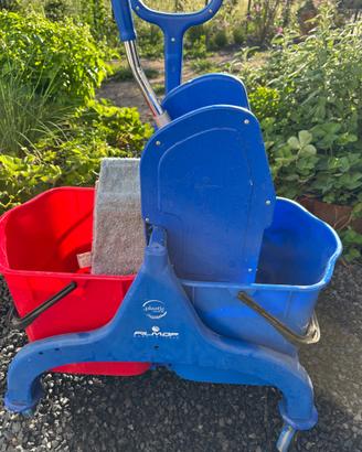 Carrello per pulire pavimenti professionale