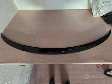 Spoiler Tesla model 3