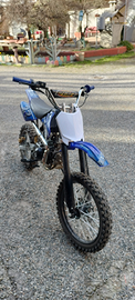 Moto pit bike 125 4 tempi