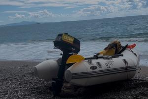 Gommone tender con motore