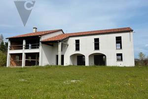 Legnaro - villa singola al grezzo, terreno 6000 mq