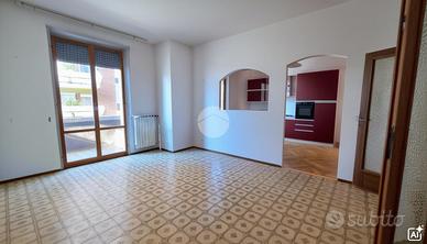 3 LOCALI A TERNI