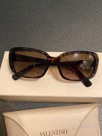 Occhiali sole donna Valentino