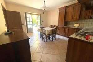 PORZIONE DI BIFAMILIARE A PAVULLO NEL FRIGNANO