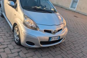 Toyota Aygo 1.0 12V VVT-i 5 porte Sol