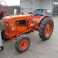 Trattore agricolo fiat 25 rd