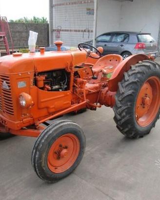 TRATTORE AGRICOLO FIAT 25RD