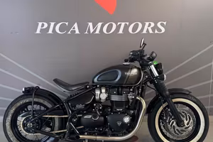 TRIUMPH Bonneville 1200 Bobber my21