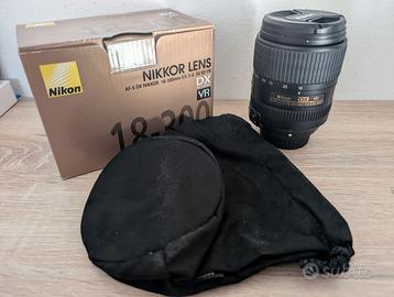 Obiettivo Nikon AF-S 18-300 mm VR
