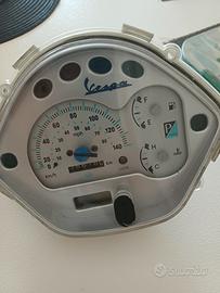 gruppo strumenti  vespa 200