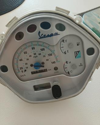 gruppo strumenti  vespa 200