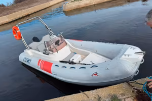 GOMMONE SACS 530 IT + EVINRUDE 40 E-TEC