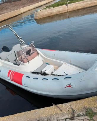 GOMMONE SACS 530 IT + EVINRUDE 40 E-TEC