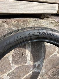 Coppia pneumatici moto 21 ant + 18 post come nuovi