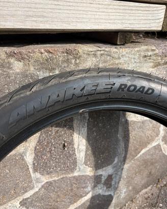 Coppia pneumatici moto 21 ant + 18 post come nuovi