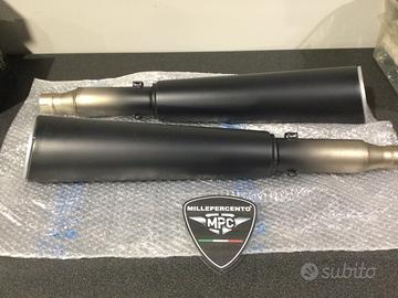 Coppia di scarichi originali V9 Bobber