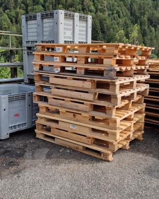 pedane  in legno  molto robuste  122  x  146