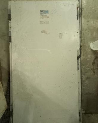Porta cella coibentata