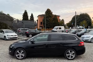 Peugeot 308 BlueHDi 120 S&S EAT6 SW Allure