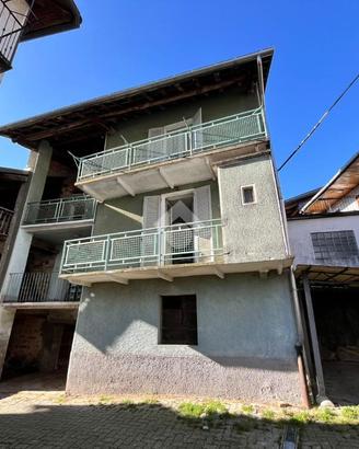 CASA SEMINDIPENDENTE A RUEGLIO