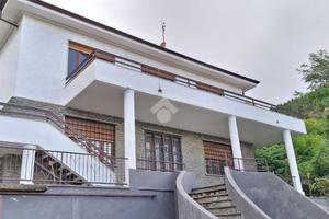 VILLA SINGOLA A PIOSSASCO