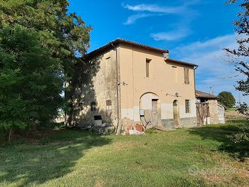2341 Casa indipendente con giardino di 2.600 mq