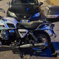 Moto Guzzi V7 - 2011