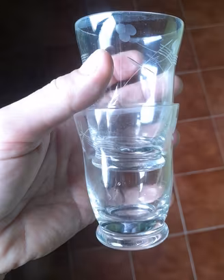 Bottiglia wisky e bicchierini