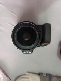 Nikon D3500 + 2 obiettivi batteria e caricatore