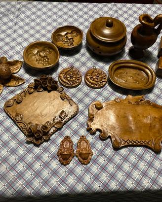 Set di 16 oggetti in terracotta varie forme