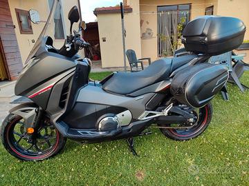 HONDA INTEGRA SPORT 750 DCT