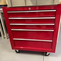 Carrello porta attrezzi