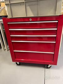 Carrello porta attrezzi