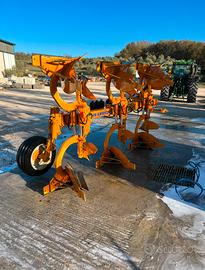 Aratro trivomere reversibile Moro warrior no stop