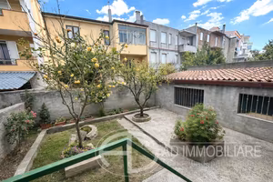 Raro appartamento autonomo con giardino