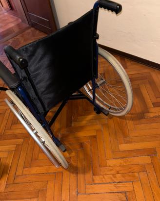 Carrozzina x disabili/anziani