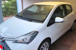 Toyota Yaris 1.0 benzina 05/2015 