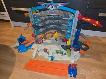 mega garage hotwheels