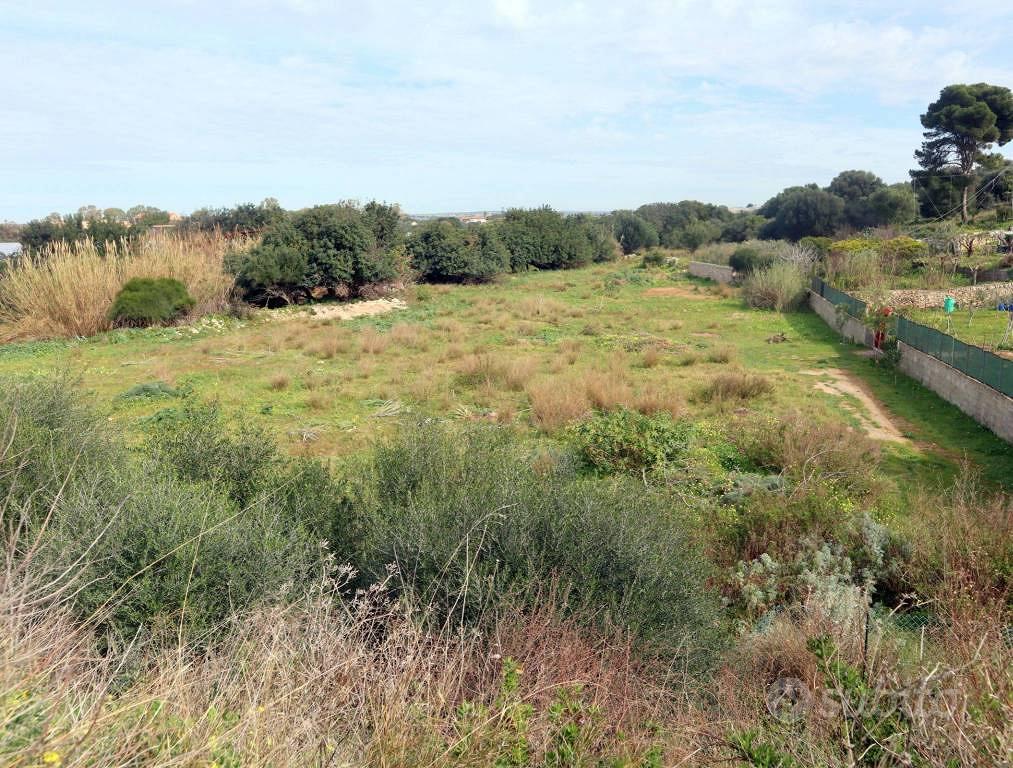 Terreno di 6816 m² a Ragusa - Altro