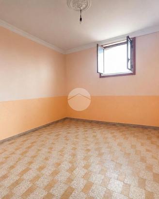 3 LOCALI A MARANO DI NAPOLI