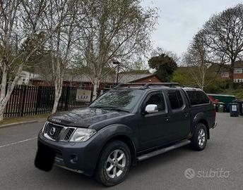Nissan Navara D40 2.5 diesel YD25 per ricambi (2a)