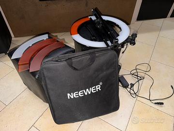 Ring light Neewer 18’’ LED con stativo, filtri bag
