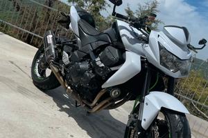 Kawasaki Z750 A2