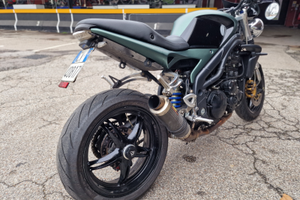 Triumph speed triple 1050
