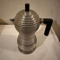 Caffettiera Alessi PULCINA - Design Michele De Luc