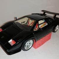 Lamborghini Countach 1/18  Burago 1988