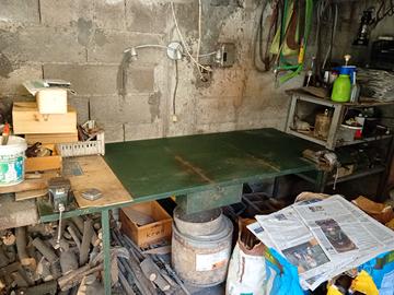 tavolo in ferro pesante 200cm x 84cm  alto 82